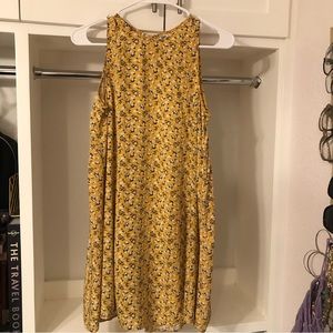 GAP Yellow floral dress open back